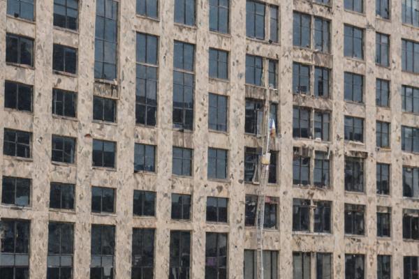 Commercial office building painting